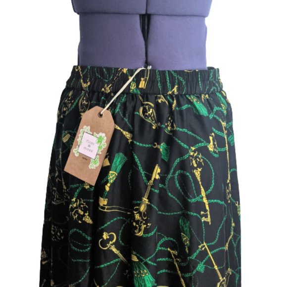 Flint & Moss Petite Black and Green Maxi Skirt with Key Print Women's Size PM - Picture 2 of 6